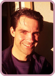 日本に住むカナダ男性写真